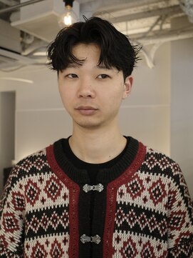アイヴィ 表参道(IVY) 無造作センターパート