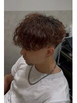 ノイ(NOI)&nbsp;シャドウパーマ波巻きツイスパフェザーパーマ眉毛カット札幌大通