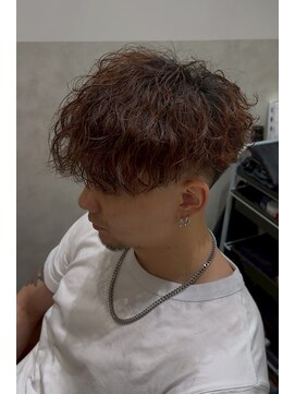 ノイ(NOI) シャドウパーマ波巻きツイスパフェザーパーマ眉毛カット札幌大通