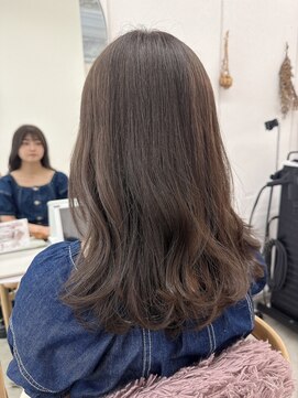 リル(re'll) 《花屋併設》ナチュラルレイヤー