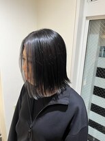パダ 天六店(PADA)&nbsp;黒髪が映える切りっぱなしフェイスフレーミング艶ボブ
