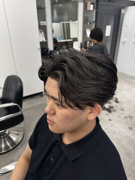 グルーマーズトウキョウ(GROOMER/S TOKYO) ラフカール/men's/メンズ/刈り上げセンターパート/神保町