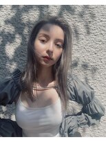 ニューオーセンティック(New Authentic)&nbsp;ホワイトグレージュカラー