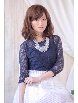 ラ ブレス 梅田茶屋町(LaBless) 柔らかフェミニンミディ