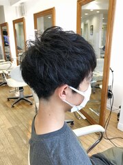 ショート　マッシュ　ショートボブ　HEADS 市川　学割　イルミナ