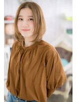 ヘアアンドビューティー ミック(Hair & Beauty miq)&nbsp;センターパート＆外国人風透明感ゴールドベージュa1