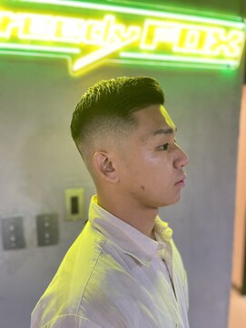 グリーディーフォックス 代々木(Greedy FOX) かき上げヘア/サイドパート/韓国マッシュ/フェードカット/代々木