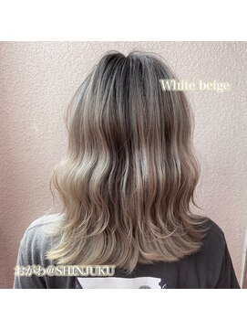 ワット 新宿店 【担当おがわのぶや】*Whiteベージュ*シャドウルーツ*