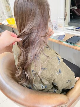 ネオリーブアイム 横浜西口店(Neolive aim) 透明感抜群ベージュ インナーカラー【横浜】K