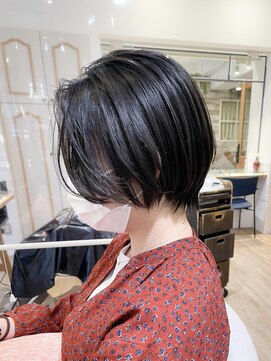 ネオリーブ チロル 横浜西口店(Neolive CiroL.) 柔らかい質感のハンサムショートヘア