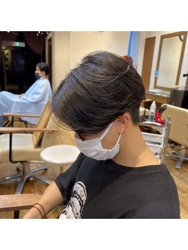 エクリ 麻布十番(equri) ニュアンスセンターパート