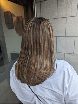 ソラーナ(SOLANA) 明るめカラーで作る白髪ぼかしハイライト 　30代　40代　50代