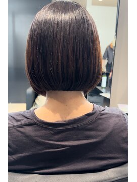 ジエクト ヴィシア(The Ect VIXIA) 首周りスッキリ！ミニボブスタイル