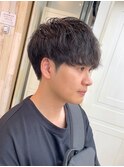 メンズアッシュブラックカルマパーマ爽やかセンターパート韓国