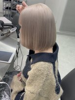 ジーナリア(Xena ria)&nbsp;《袴田》ホワイトベージュ/ボブ