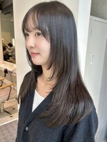 ナナローネス(nana loness) 顔まわりレイヤー　ロングレイヤー　顔まわりカット　くびれヘア
