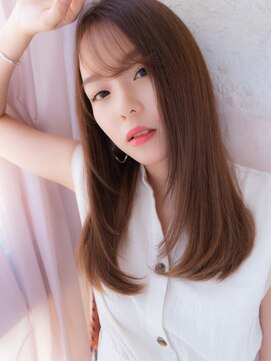 エル バイ ロンド 関(elle by Lond) レイヤーストレートで魅せるアンニュイな表情