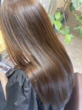 縮毛矯正専門　くせ毛の病院　縮毛整形美容　髪質をたった1回の縮毛整形で劇的に変えます