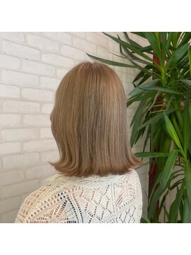 ビスイル 秋葉原店(Vis ill) ハイトーンベージュブリーチカラー