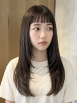 キリ 逗子(kiri)&nbsp;逗子葉山顔周りレイヤーぱっつん前髪オン眉毛レイヤーカットM369