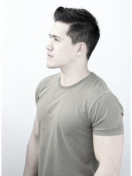 ジジバイワースホワイル(jiji by WORTH WHILE) ルーク・エヴァンズ 風ショート