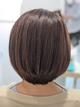 ビーエフサロン(BxF SALON) 美髪カラーの前下がりフォレストブラウン ボブ
