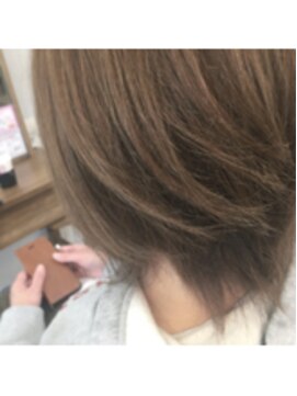 カラーリゾートAi 上野御徒町 仲御徒町店 レディースショート