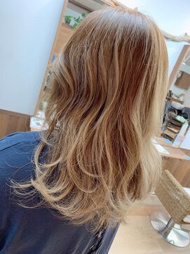 ヘアーサロン プアメリア(Puamelia) ニュアンスパーマ大人かわいい小顔透け感ミルクティーベージュ