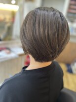 ボヌー(Bonheur) キレイ女子のショートボブ