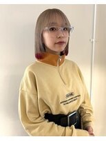 ニコ シモノセキ(NIKO Shimonoseki) 裾カラー/エンドカラー/ホワイトベージュ/レッド