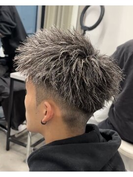 イーラ(era) ホワイトメッシュツイストパーマ/メンズ/刈り上げ/眉毛/