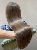 大人美人艶カラーベージュ小顔カット透明感レイヤーロング