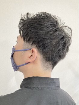 ミシュタ(mishuTA)の写真/ツーブロックや刈り上げなどメンズカットもお任せ◎扱いやすくてカッコいい髪に★ON/OFFキマる髪型を提案！