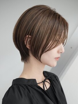 エリマ 横浜西口(elima) 横浜西口顔周りレイヤーカットくびれヘア切りっぱなしボブ30代