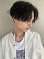 ブラック 渋谷(BLUCK)&nbsp;センターパートのパーマスタイルおすすめです!波巻き/マッシュ