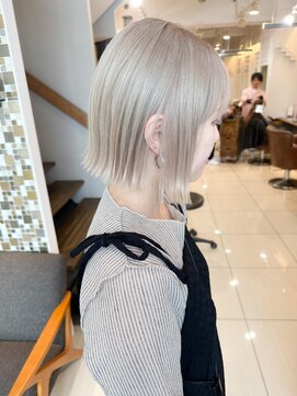 ネオリーブアイム 横浜西口店(Neolive aim) ホワイトベージュ ハイトーンボブ【横浜】k