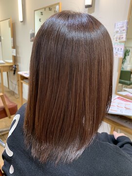 美容室 アイディー i-dee ピンク系艶カラー