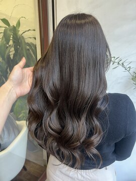 アン(Hair make un) グレージュ