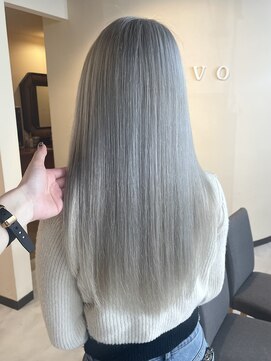 ブリッツ レボ(BLITZ-REVO) ホワイトシルバー！