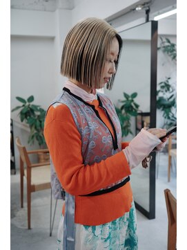 フェイヴィーズ(FavyS) 抜きっぱなしブリーチアンブレラカラーボブ