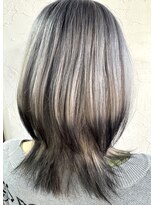 マイレ(maile) #ミディアムレイヤー #エンドカラー