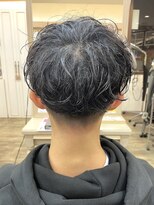 アルターリール(aL ter Rire)&nbsp;MEN’S HAIR/サーフカール/刈り上げセンターパート/中村