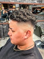 フォーコーナーズカットショップスリーセント 栄(FourCornersCutShop 3/cent)&nbsp;【極道パーマ】