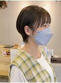  大人ショートボブマッシュショートカット前髪あり黒髪ショート