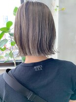 テトヘアー(teto hair) 外ハネボブ、グレージュ、アッシュブラウン、ブリーチオンカラー