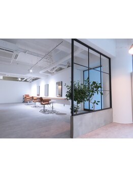 《自分だけの贅沢時間》完全プライベート空間×実力派スタイリストによる最高の技術で理想のスタイルへ♪