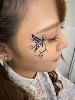 ポイントで！！【蝶のアート系メイク】