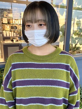 リッタ 多治見(Ritta) インナーカラー×ミニボブ