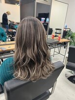 リアンリリィ バイ エイル トウキョウ(Lian lily by Eir Tokyo)&nbsp;コントラストハイライト