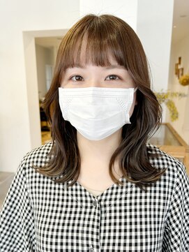 スナオ(sunao) くびれミディアムボブ×グレージュ